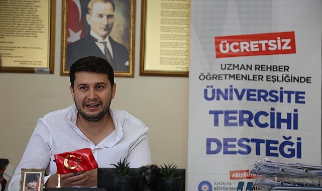 Antalya B&uuml;y&uuml;kşehir Belediyesi &uuml;niversite adaylarının yanında