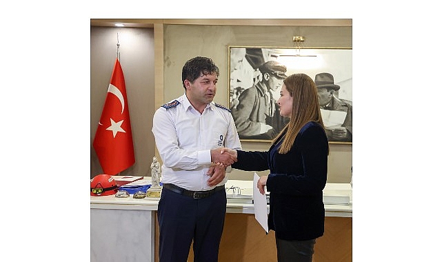 Antalya&rsquo;da belediye şof&ouml;r&uuml;nden &ouml;rnek davranış