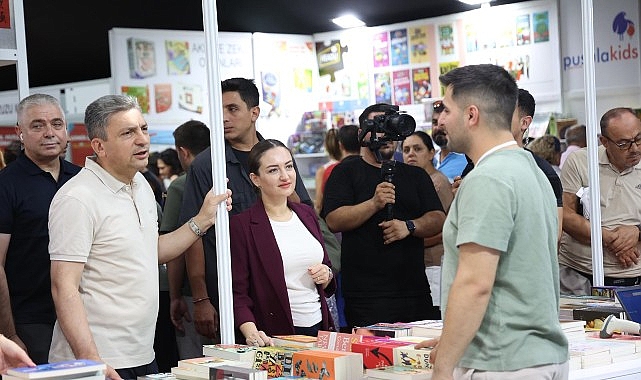 Antalyalılardan 15. Antalya Kitap Fuarı&rsquo;na yoğun ilgi