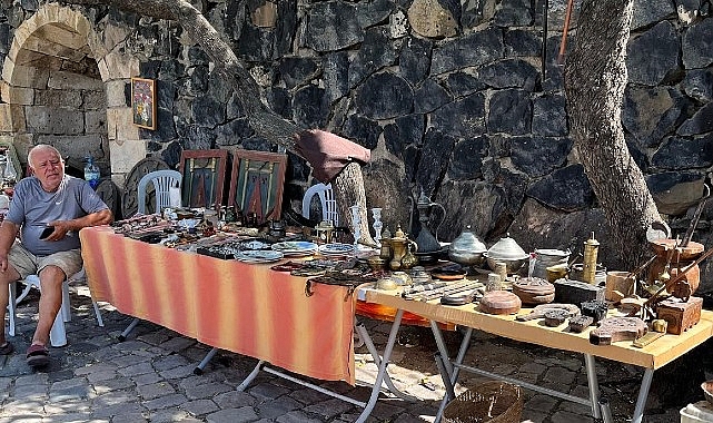 Antika ve Koleksiyon Meraklıları Nevşehir Kalesi&rsquo;nde Buluşuyor