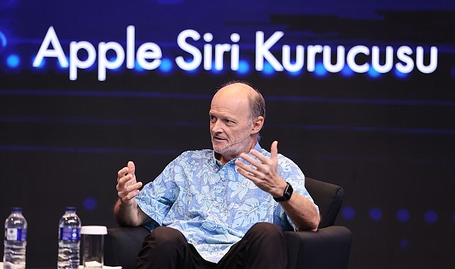 Apple Siri Kurucusu Luc Julia, TETZ 2025&rsquo;te konuştu:  &ldquo;T&uuml;rkler kendi yapay zek&acirc; teknolojisini geliştirmeli&rdquo;