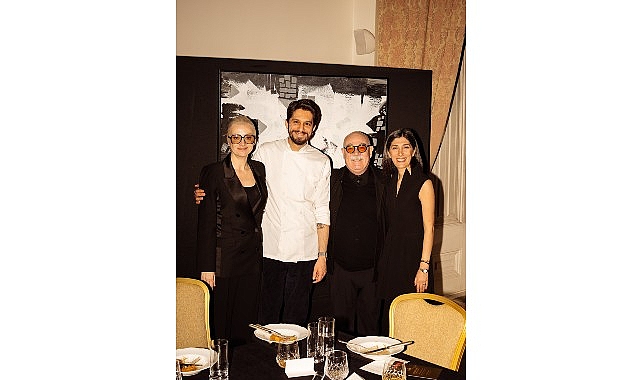 Artful Dining&rsquo;in 22. Yemeğinde Sanat ve Gastronomi Yeniden Buluştu