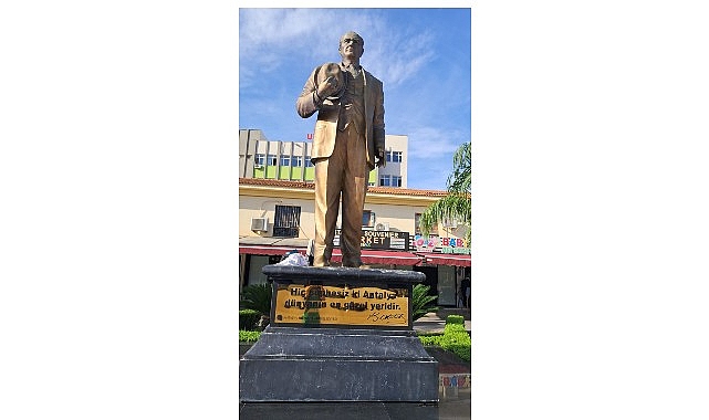 Atat&uuml;rk heykeli restore edildi