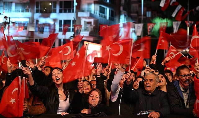 Atat&uuml;rk&rsquo;&uuml;n Antalya&rsquo;ya gelişinin 96&rsquo;ncı yılı b&uuml;y&uuml;k bir coşkuyla kutlandı