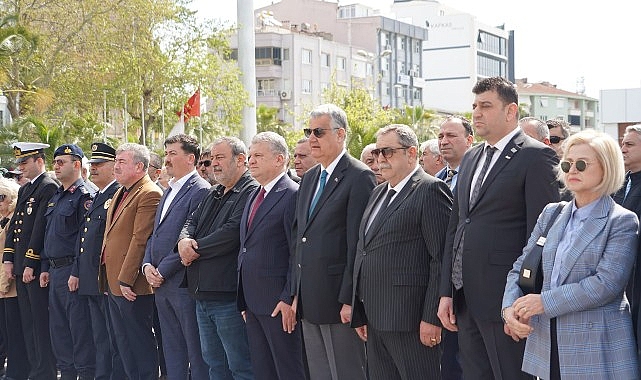 Atat&uuml;rk&rsquo;&uuml;n Edremit&rsquo;e gelişinin 92. yılı t&ouml;renlerle kutlandı