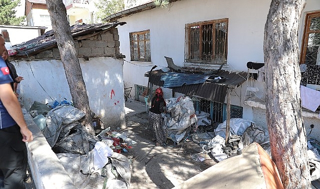 Atık Denetimleri Kapsamında D&ouml;rt Adreste Daha Temizlik Yapıldı