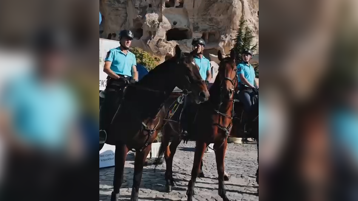 Kapadokya'da Geleneksel Ok&ccedil;uluk R&uuml;zg&acirc;rı