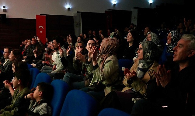 Aydın B&uuml;y&uuml;kşehir Belediyesi K&uuml;lt&uuml;r ve Sanat Etkinlikleri İncirliova&rsquo;da Yoğun İlgi G&ouml;rd&uuml;