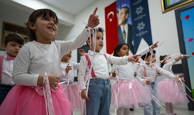 Aydın B&uuml;y&uuml;kşehir Belediyesi&rsquo;nin &Ccedil;ocuk Gelişim Merkezleri&rsquo;nde &lsquo;23 Nisan Ulusal Egemenlik ve &Ccedil;ocuk Bayramı&rsquo; Etkinlikleri D&uuml;zenlendi