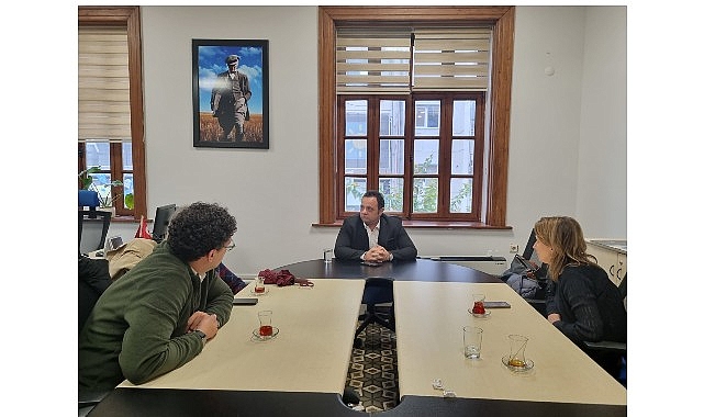 Ayvalık Alan Başkanlığı, İzmir B&uuml;y&uuml;kşehir Belediyesi Ahmet Piriştina Kent Arşivi ve M&uuml;zesi&rsquo;ni (APİKAM) ziyaret etti.