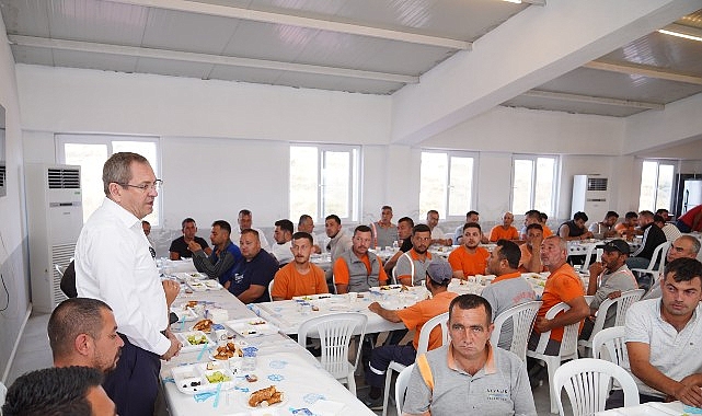 Ayvalık Belediye Başkanı Mesut Ergin:  &ldquo;Temiz bir kent, sadece belediyenin değil, hepimizin ortak emeğiyle m&uuml;mk&uuml;n&rdquo;