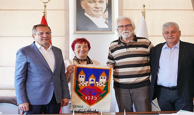 Ayvalık Belediyesi&rsquo;ne Sjenica Belediye Başkanı Munib Mujagic&rsquo;ten Kardeş Şehir Daveti