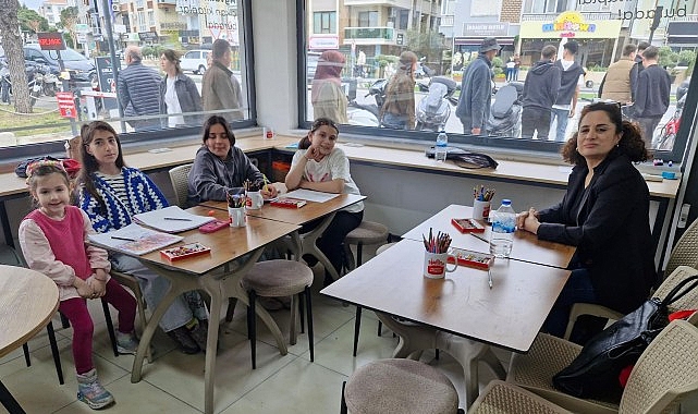 Ayvalık Belediyesi&rsquo;nin Resim At&ouml;lyelerine Yoğun İlgi