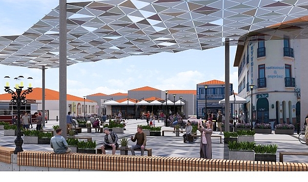 Ayvalık, Denize A&ccedil;ılan Yeni Meydanına Kavuşuyor