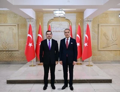 Azerbaycan Heyetinden Vali K&ouml;k'e Ziyaret