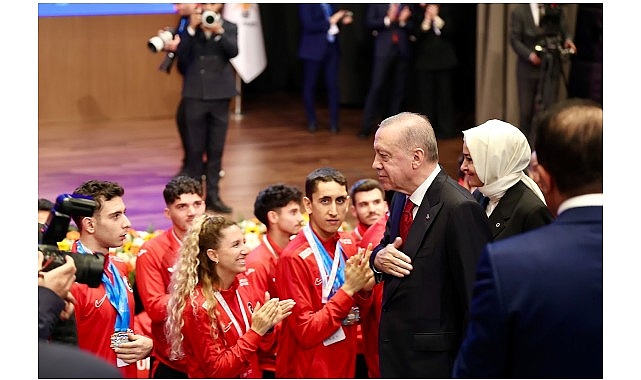Bağcılar Belediyesi Engelliler Sarayı kursiyerleri T&uuml;rkiye Buluşması&rsquo;na katıldı
