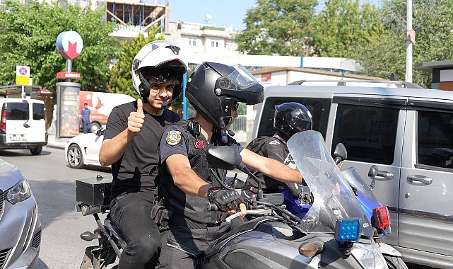 Bağcılar Belediyesi YKS'ye giren &ouml;ğrencilerin yardımına koştu