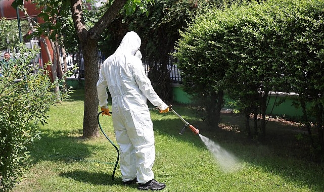 Bağcılar&rsquo;da parklar ve yeşil alanlar ila&ccedil;lanıyor