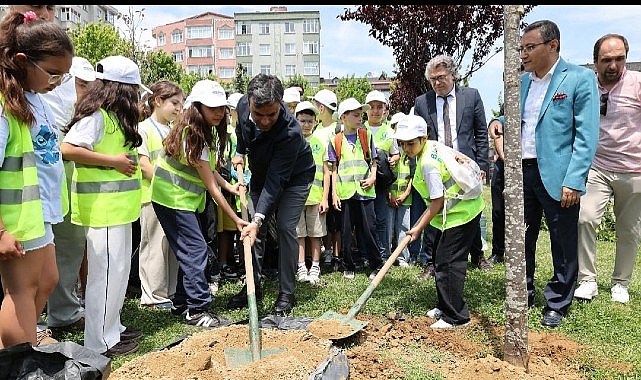 Bağcıların &ccedil;ocuklarından &ldquo;Sıfır Atık&rdquo; g&ouml;sterisi