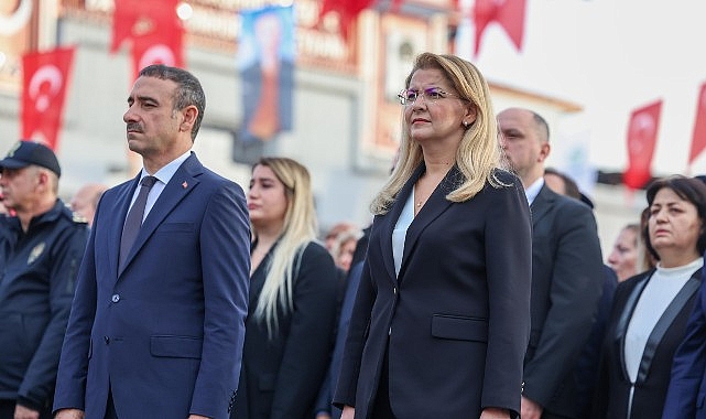 Bakırk&ouml;y 10 Kasım&rsquo;da Atasını Andı