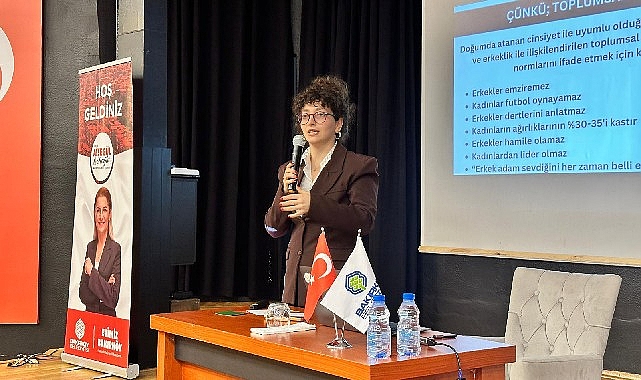 Bakırk&ouml;y'de Kadınların Sesine Kulak Veren S&ouml;yleşi