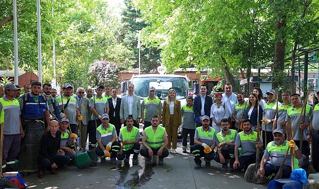 Bakırk&ouml;y&rsquo;de Temizlik Seferberliği T&uuml;m Hızıyla S&uuml;r&uuml;yor