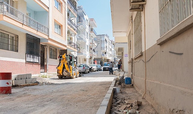 Bal&ccedil;ova&rsquo;da park yenileme ve &ccedil;evre d&uuml;zenleme mesaisi