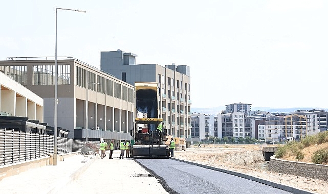 Balkan Mahallesi&rsquo;nde yollar asfaltlanıyor