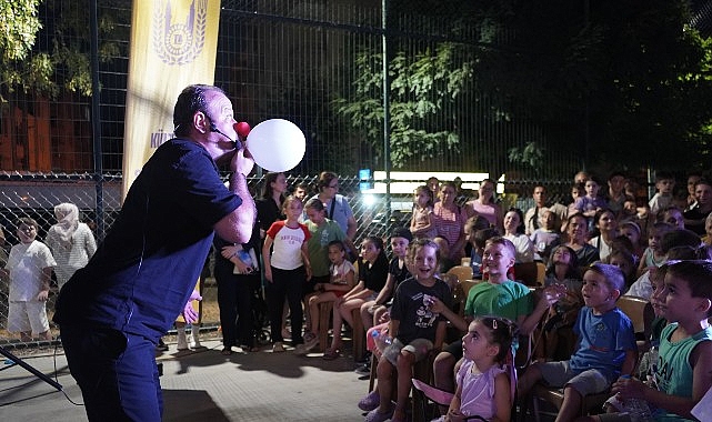 &lsquo;Bandocular Akademi Yolunda&rsquo; sahnelendi