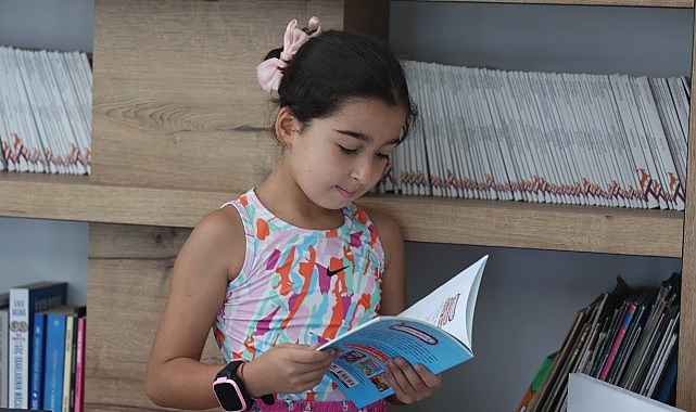 Barbaros &Ccedil;ay Bah&ccedil;esi K&uuml;t&uuml;phanesi a&ccedil;ıldı