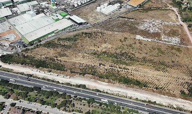 Başiskele Kavşağı'nda ilk aşama: Tır ve kamyonlar i&ccedil;in yasak başlıyor