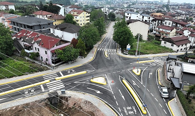 Başiskele&rsquo;de modern kavşak hizmete a&ccedil;ıldı
