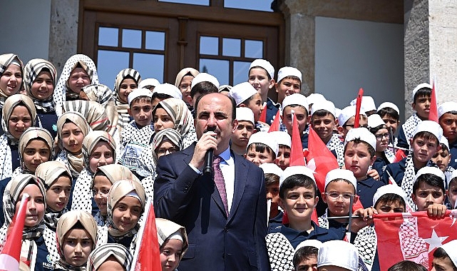 Başkan Altay, Bilgehanelerde Eğitim Alarak Tamamı Hafızlık İmam Hatip Okullarını Kazanan &Ouml;ğrencilerle Buluştu