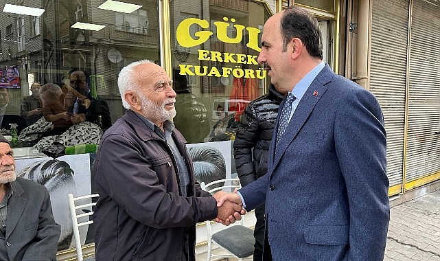 Başkan Altay iftar &ouml;ncesi ve teravih sonrası Konya'lılarla buluştu.