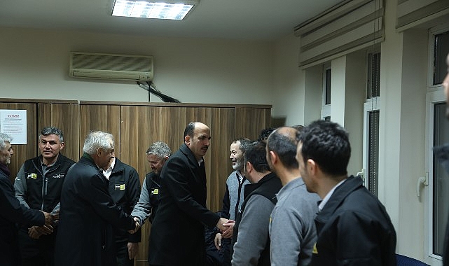 Başkan Altay İftardan Sonra Gece Mesaisindeki B&uuml;y&uuml;kşehir Personelini Ziyaret Etti