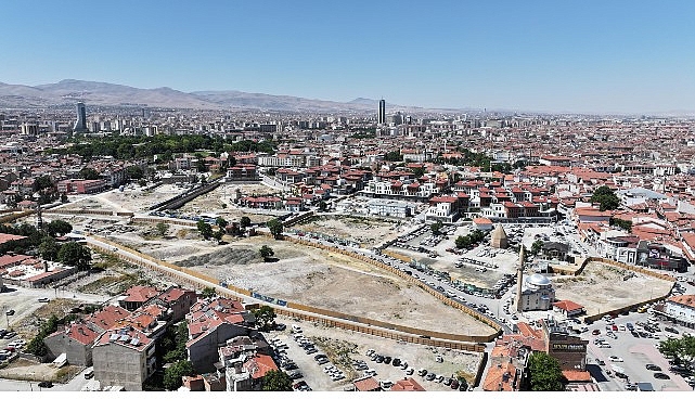 Başkan Altay: &ldquo;Konya&rsquo;nın Bir Başkent Olarak Surlarını A&ccedil;ığa &Ccedil;ıkarmak ve Turizm Potansiyelini Artırmak İ&ccedil;in &Ccedil;alışıyoruz&rdquo;