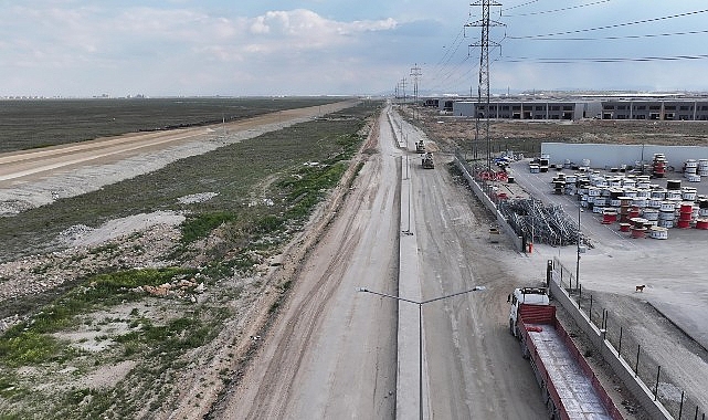 Başkan Altay, Sanayi B&ouml;lgesinde Trafik Y&uuml;k&uuml;n&uuml; Rahatlatacak 15 Kilometrelik İki Yeni Caddede İncelemelerde Bulundu