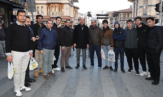 Başkan Altay, Şeb-i Arus Etkinlikleri İ&ccedil;in Konya&rsquo;ya Gelen Misafirlerle ve Esnafla Buluştu