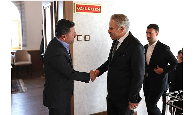 Başkan Arı, Emniyet M&uuml;d&uuml;r&uuml; Karaman&rsquo;ı Makamında Ağırladı