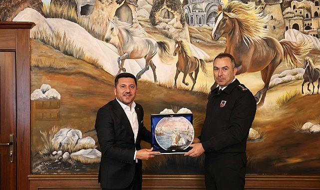 Başkan Arı, JAKEM Komutanı Fırat&rsquo;ı Makamında Ağırladı