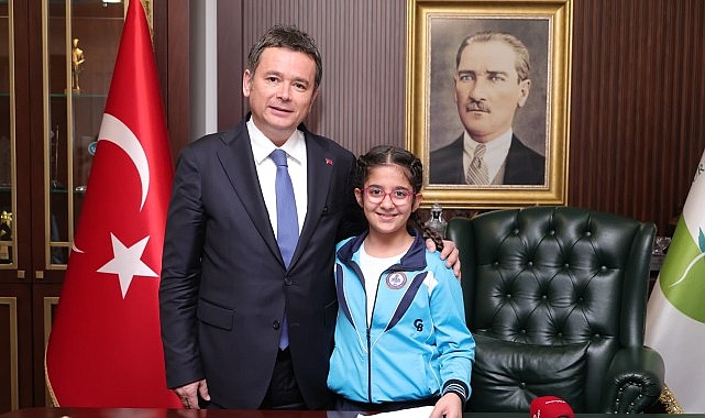 Başkan Aydın Koltuğu Geleceğin Teminatı &Ccedil;ocuklara Bıraktı