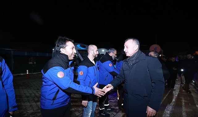 Başkan B&uuml;y&uuml;kakın itfaiye ve sağlık &ccedil;alışanlarını da unutmadı