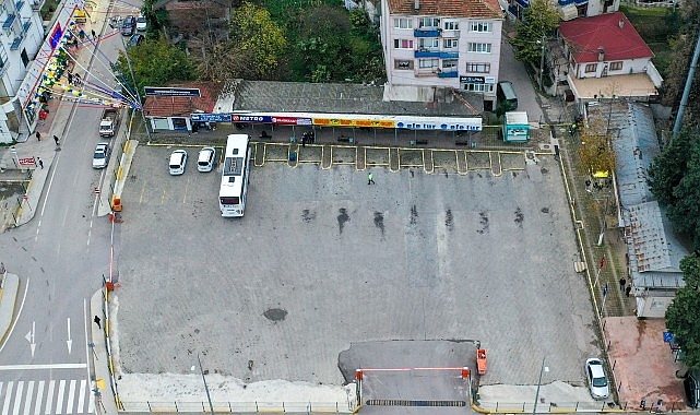 Başkan B&uuml;y&uuml;kakın, Karam&uuml;rsel ve G&ouml;lc&uuml;k otogarlarının eski ve yeni halini paylaştı:"Fark ortada"
