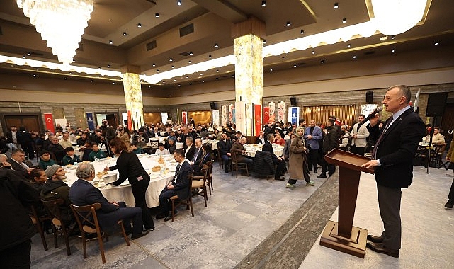 Başkan B&uuml;y&uuml;kakın, Roman iftarına katıldı