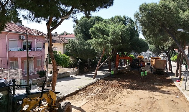 Başkan &Ccedil;er&ccedil;ioğlu Aydın&rsquo;ın T&uuml;m İl&ccedil;elerinde Yol Yapım ve Yenileme &Ccedil;alışmalarını S&uuml;rd&uuml;r&uuml;yor