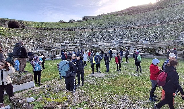 Başkan &Ccedil;er&ccedil;ioğlu Aydınlıları Tarihin Kalbi Alabanda&rsquo;da K&uuml;lt&uuml;r Gezisi İle Buluşturdu