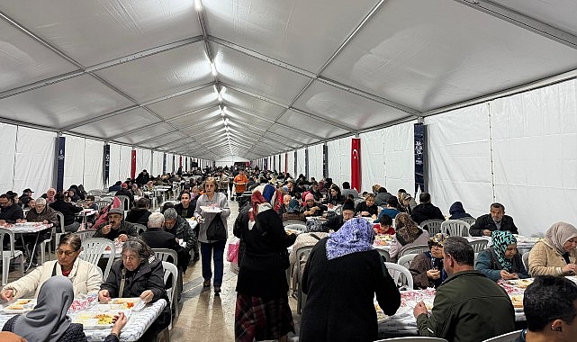 Başkan &Ccedil;er&ccedil;ioğlu Binlerce Vatandaşı Her G&uuml;n İftar Sofralarında Buluşturmayı S&uuml;rd&uuml;r&uuml;yor