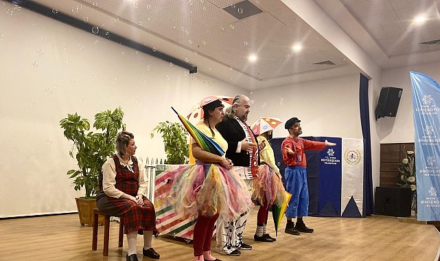 Başkan &Ccedil;er&ccedil;ioğlu İncirliova&rsquo;da &Ccedil;ocukları Tiyatro ile Buluşturdu
