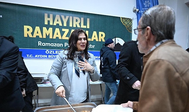 Başkan &Ccedil;er&ccedil;ioğlu Ko&ccedil;arlı&rsquo;da İftar Sofrasında Vatandaşlar ile Bir Araya Geldi