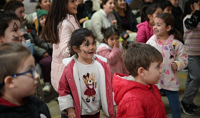 Başkan &Ccedil;er&ccedil;ioğlu S&ouml;ke&rsquo;de &Ccedil;ocukları Yarıyıl Karne Şenliği ile Buluşturdu